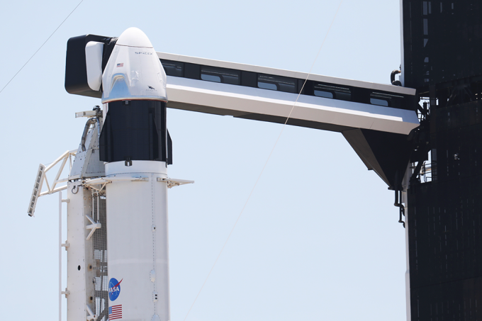Missão tripulada da Nasa com a SpaceX finalmente decola