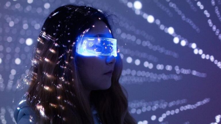 Pra quem olha de fora, metaverso pode parecer versão repaginada da realidade virtual que conhecemos — Foto: GETTY IMAGES via BBC Brasil